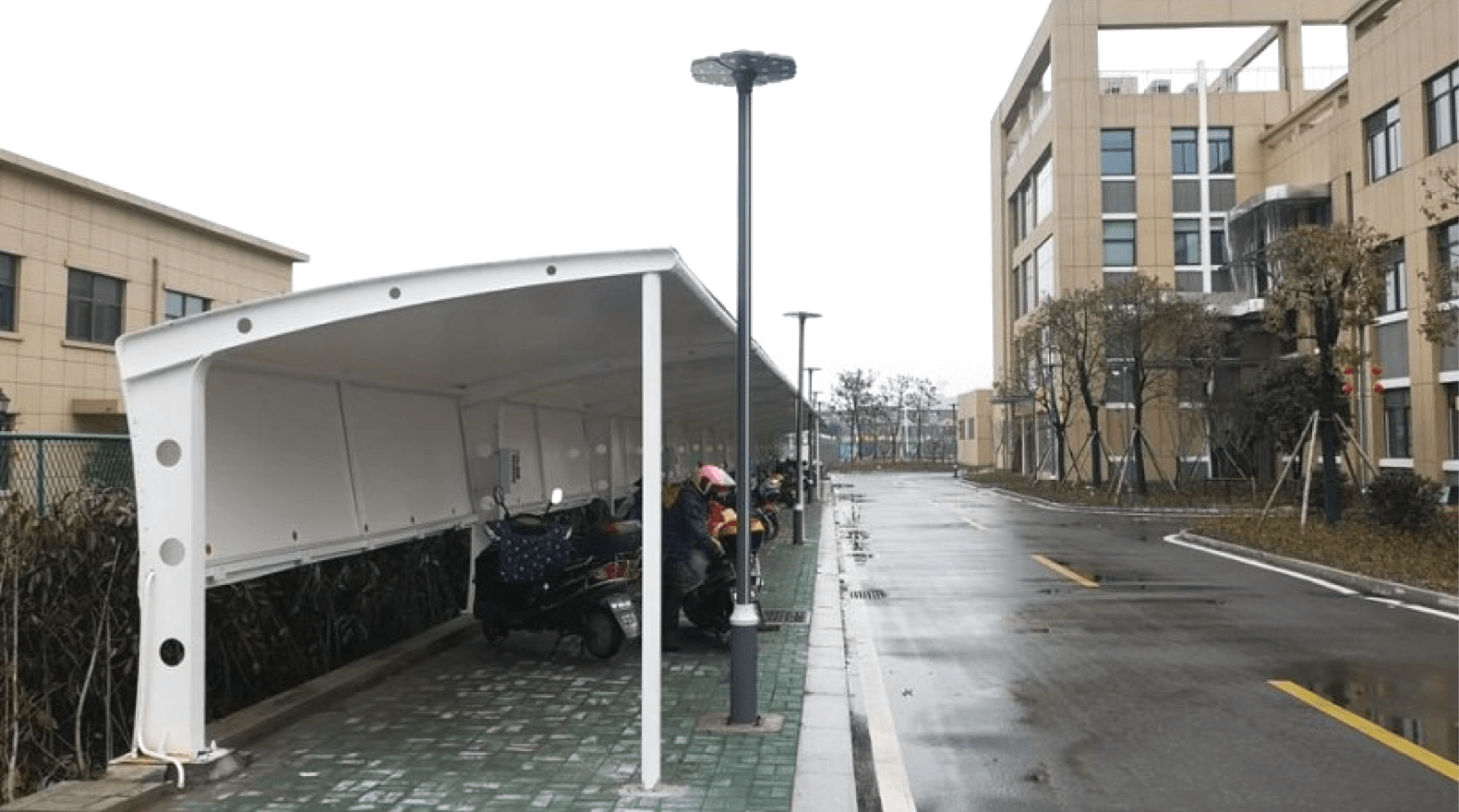 <span style="font-size:18px;"><strong><span style="font-family:Poppins;">Economic Development Zone Hospital</span></strong></span> <link href="https://fonts.googleapis.com/css?family=Poppins" rel="stylesheet" type="text/css">